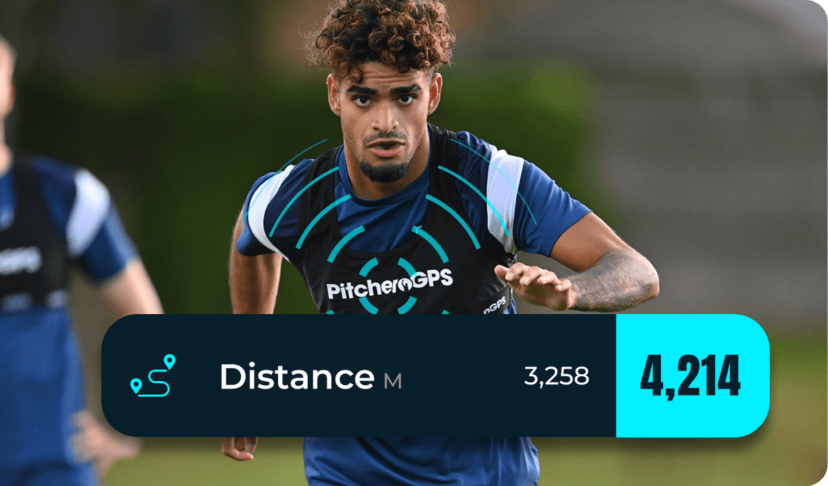 Football player recording Total Distance with a GPS Vest